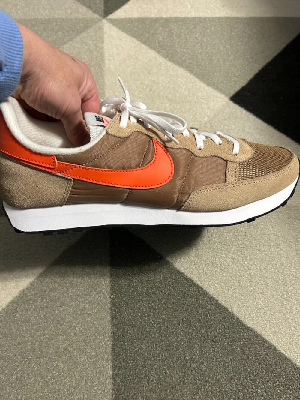 Nike Challenger OG Men's Sneakers Dark Driftwood/Orange RARE Size 11
